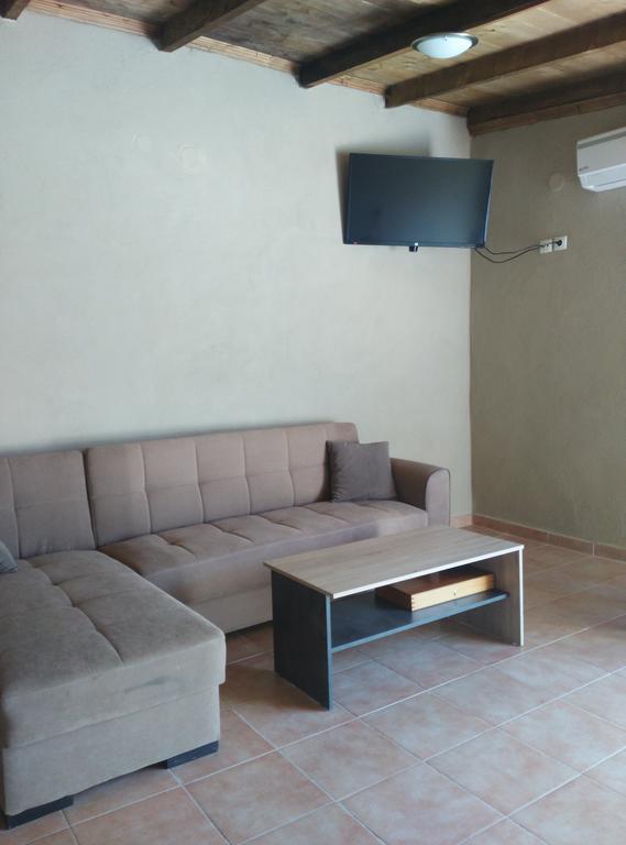 Kremasti Rooms Екстер'єр фото